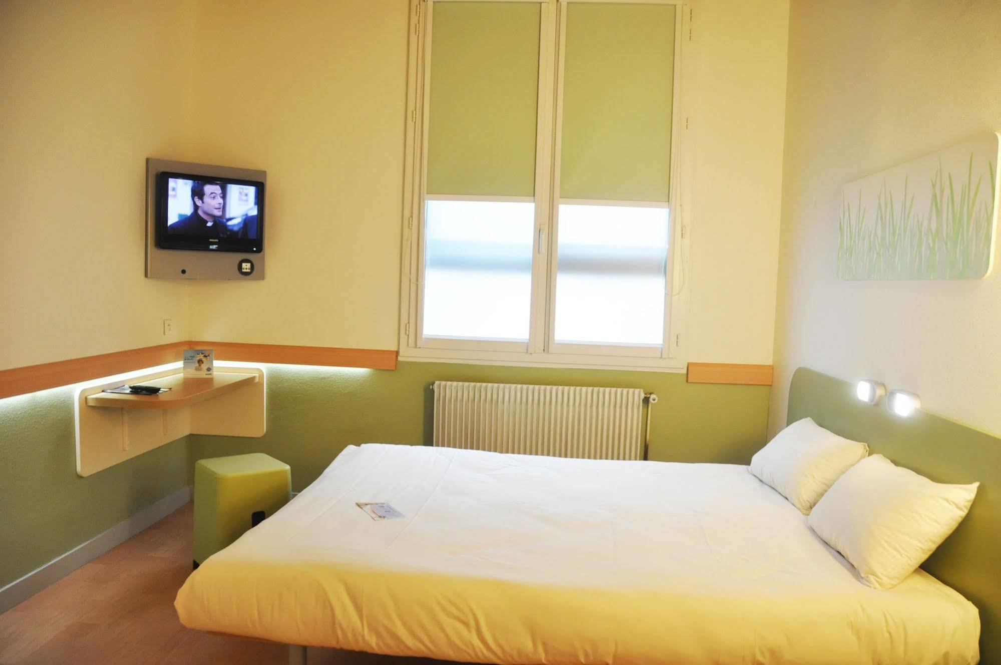 Ibis Budget Le Puy En Velay Esterno foto