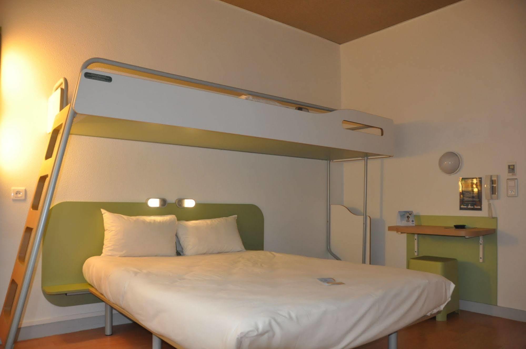 Ibis Budget Le Puy En Velay Esterno foto