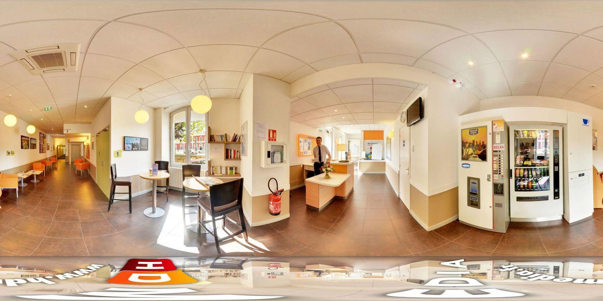 Ibis Budget Le Puy En Velay Esterno foto